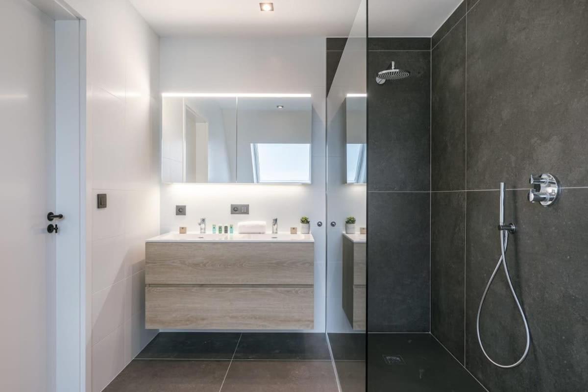Huswell - Luxurious Apartment With Parking Beernem Zewnętrze zdjęcie