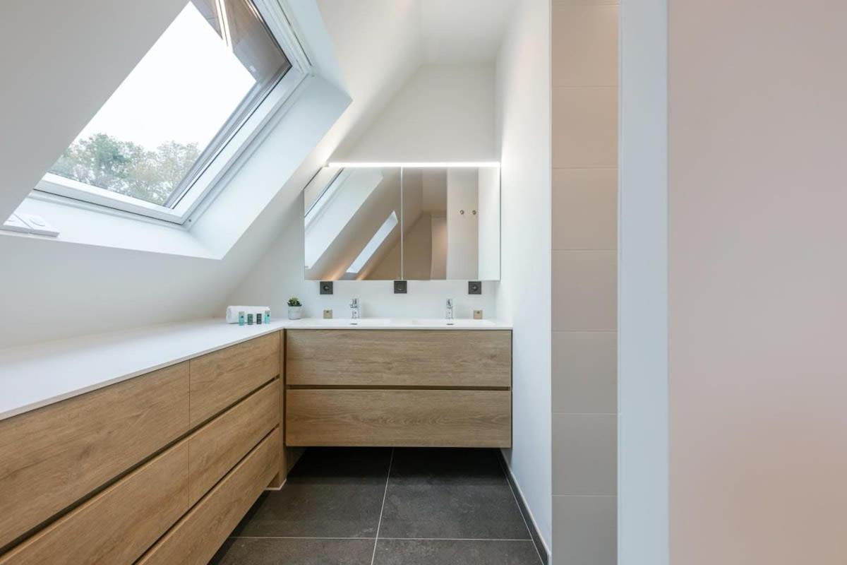 Huswell - Luxurious Apartment With Parking Beernem Zewnętrze zdjęcie