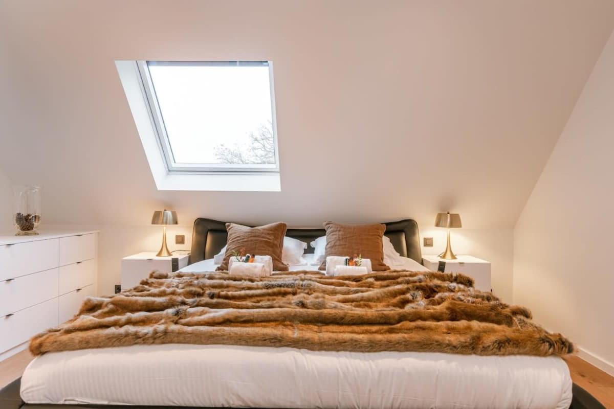 Huswell - Luxurious Apartment With Parking Beernem Zewnętrze zdjęcie