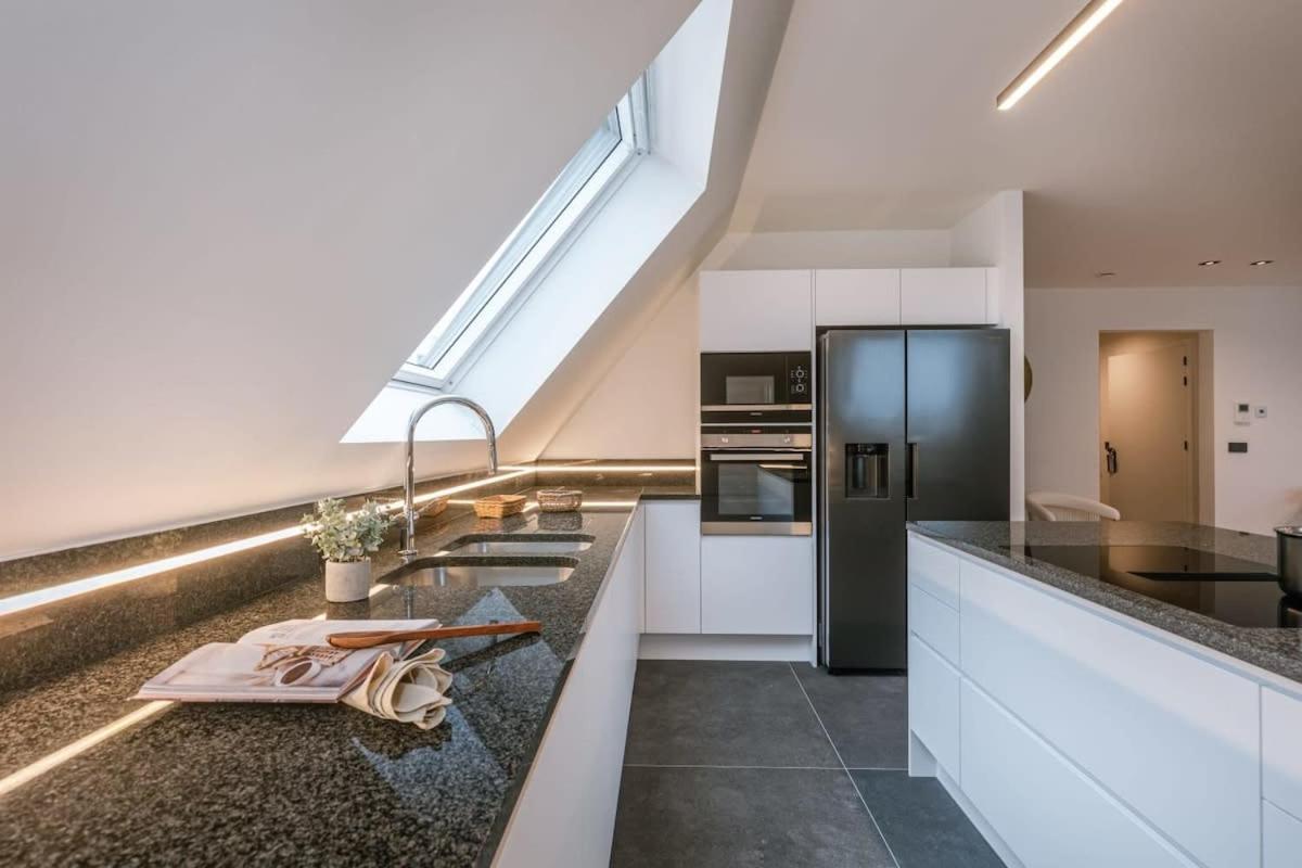 Huswell - Luxurious Apartment With Parking Beernem Zewnętrze zdjęcie
