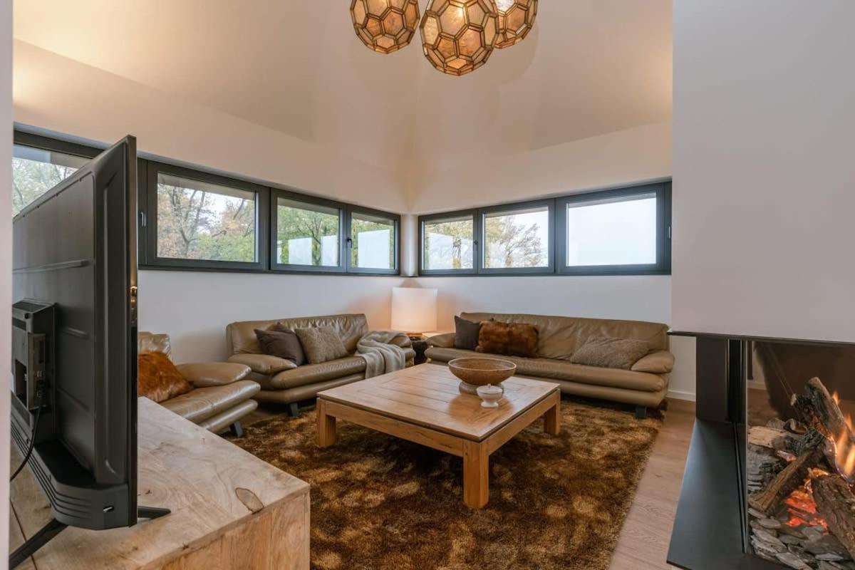 Huswell - Luxurious Apartment With Parking Beernem Zewnętrze zdjęcie